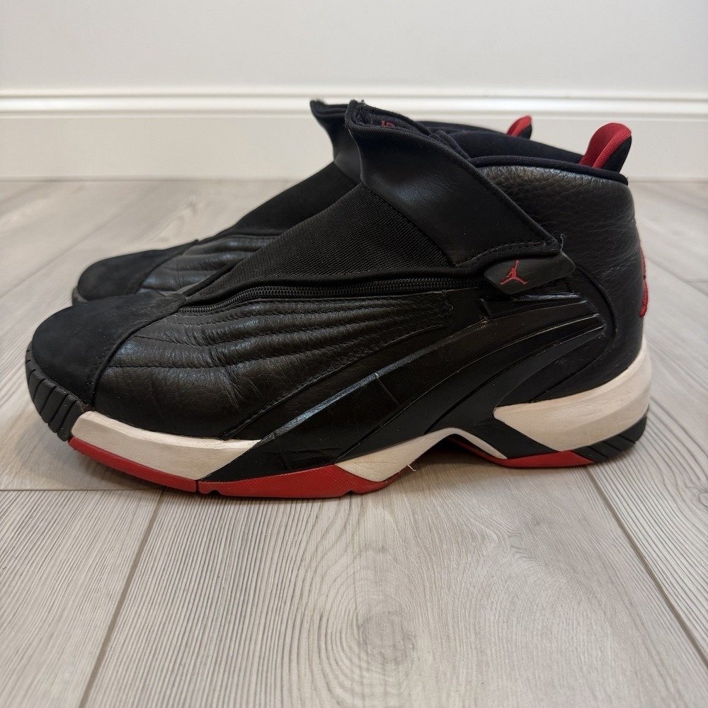 Air Jordan AT2555-001 Size 10 Jump man Swift 23 Bred Zip Side Men's Basketball